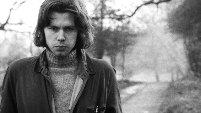 Daisy Rickman plays Nick Drake's Guitar