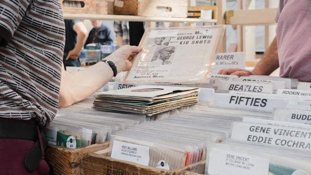 Vinyl Market