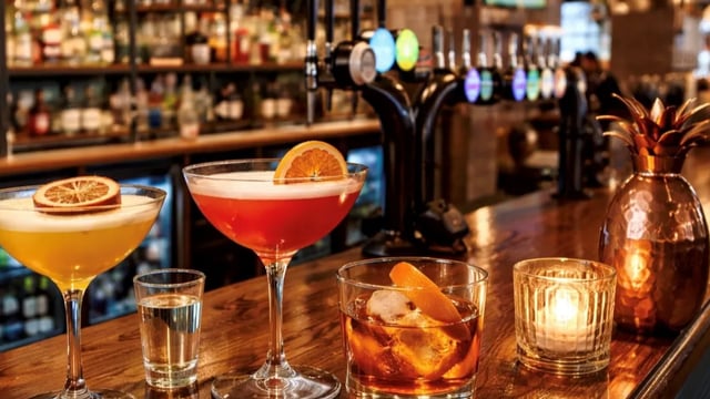 Cocktail Night Soiree