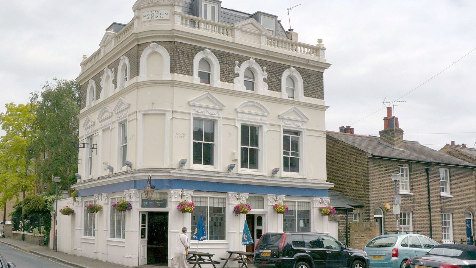 Morden Arms