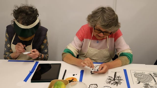 Art workshops for people who are blind and partially sighted