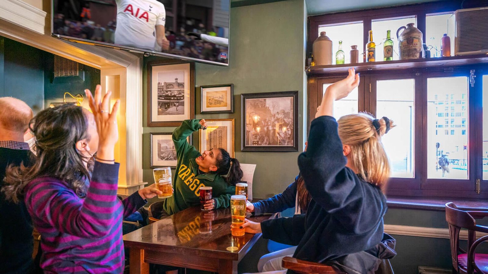 Mabel's Tavern