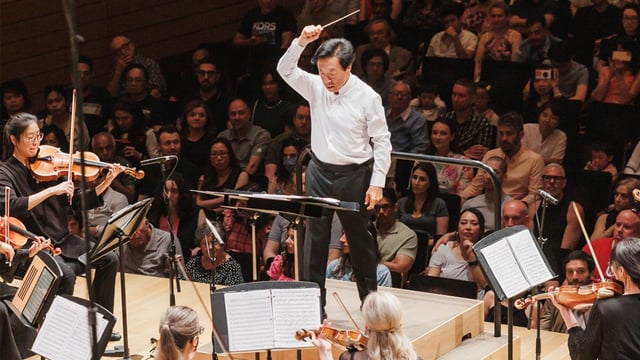 Royal Philharmonic Orchestra and Mandle Cheung