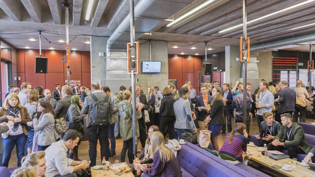 Platform Bar