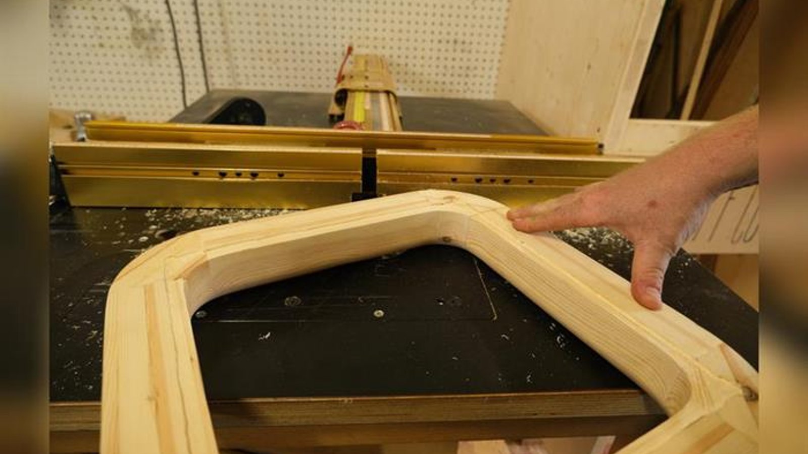 Intro to Routering: Wooden Mirror Frame (Level 1 induction mandatory)