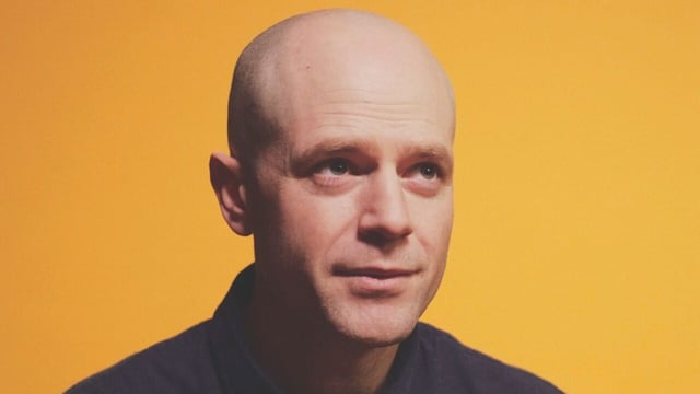 David Elms Describes A Room