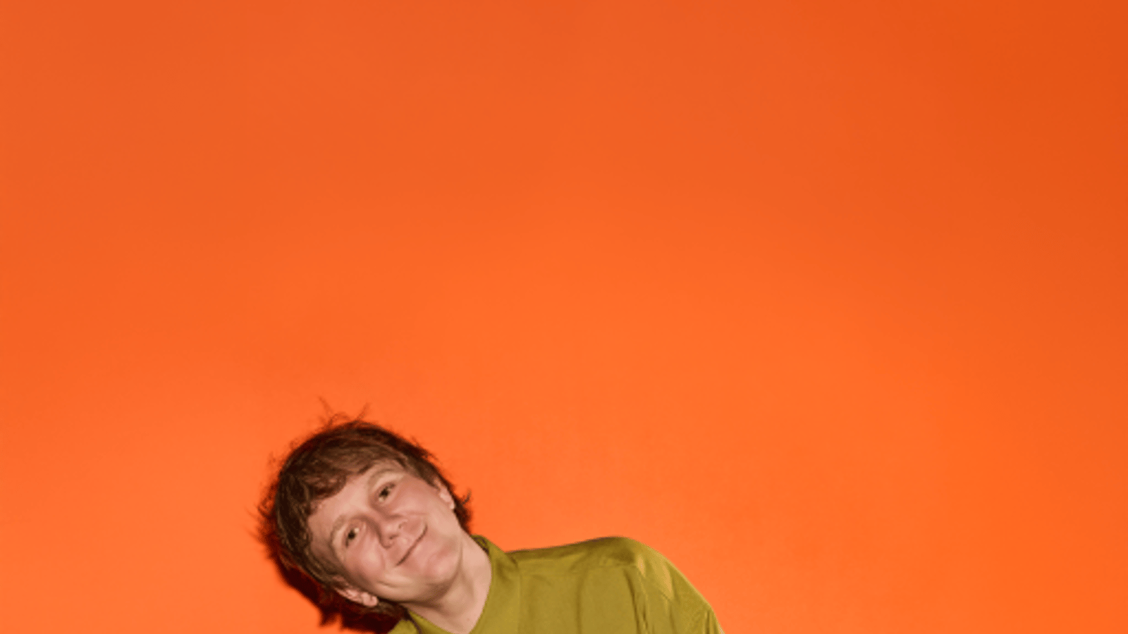Josh Thomas: Jiggle, Jiggle