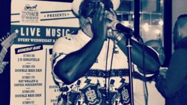 LIVE MUSIC EVERY FRIDAY