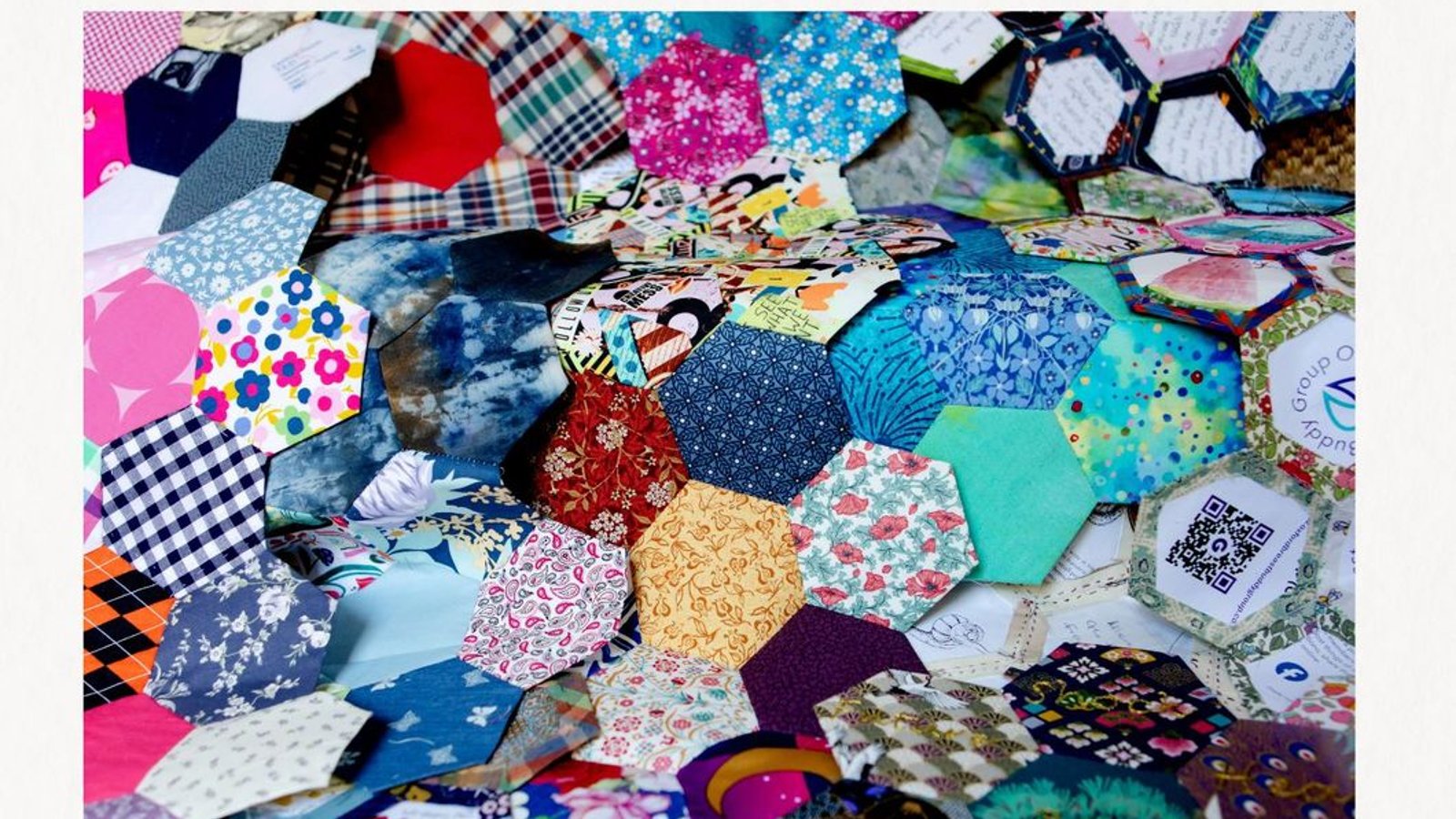 Pieces of Our Journey: An English Paper Piecing Quilt made by People with Breast Cancer