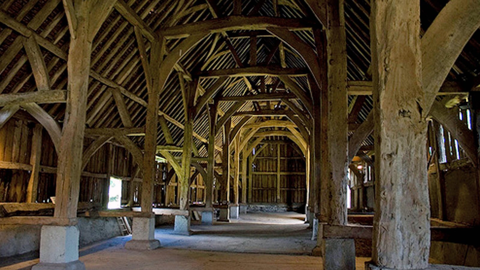 Fortnightly open day at the Harmondsworth Barn