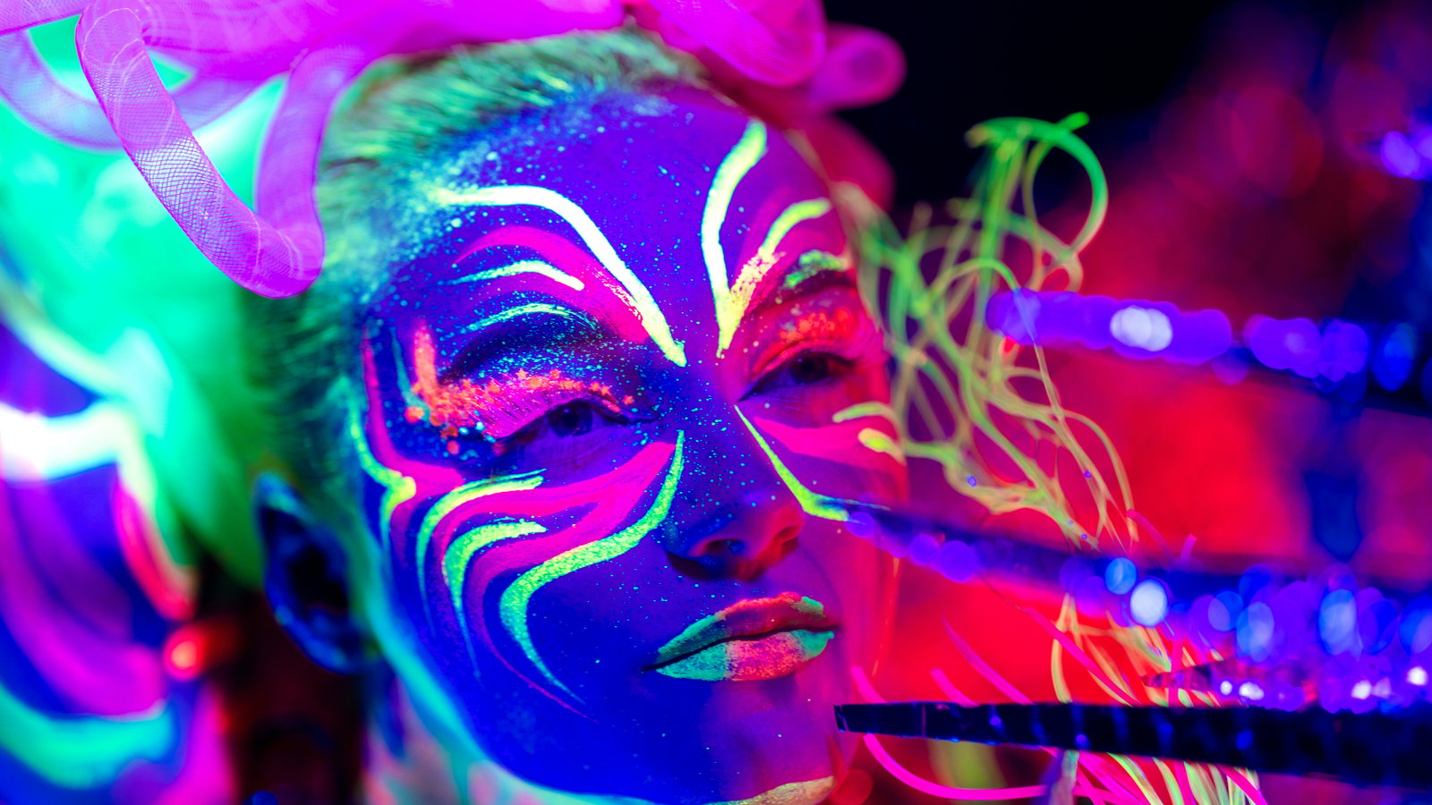 Neon Naked Life Drawing in Brixton!