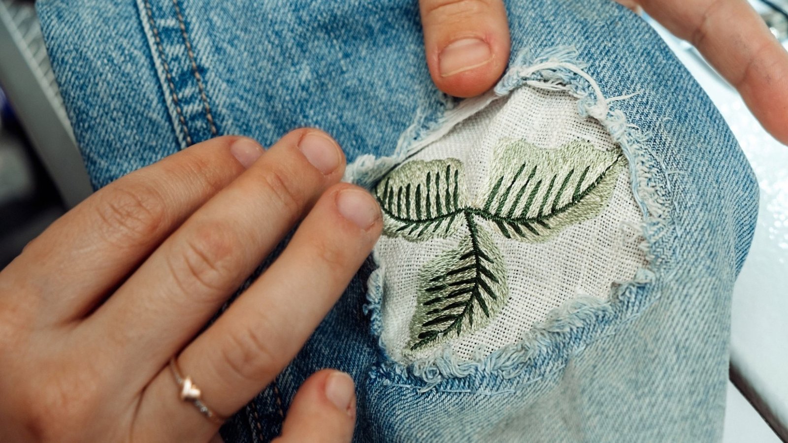 Repair and Wear Mending Club, for Adults