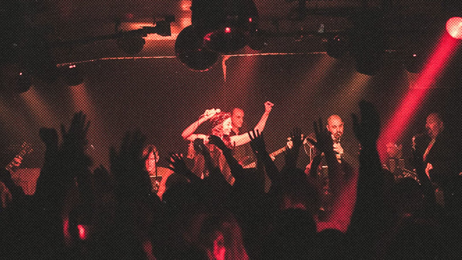 Live Music & DJs 'til 3am