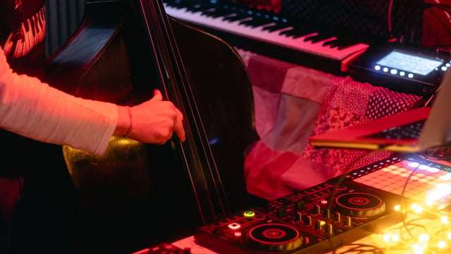 Halloween Party with Ekonomi Bass live electric set