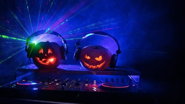 Haunted Pub Party