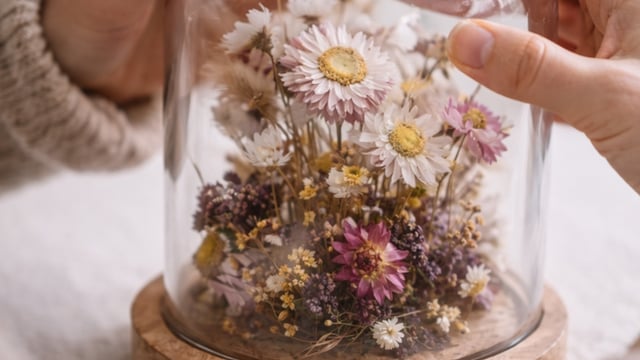 Dried Flower Terrarium Workshop