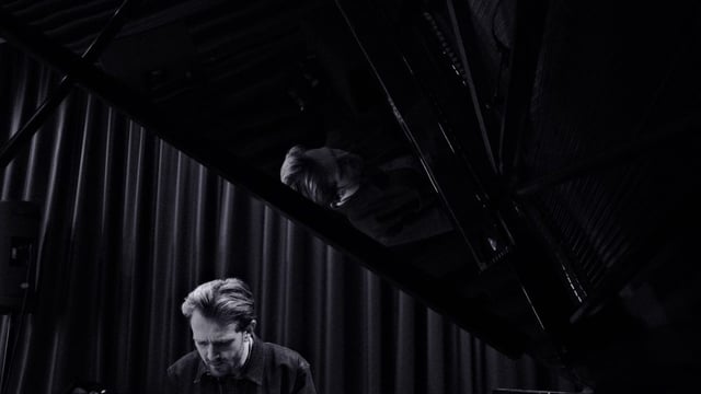 Sam Davies Trio feat. Gabrielle Stravelli