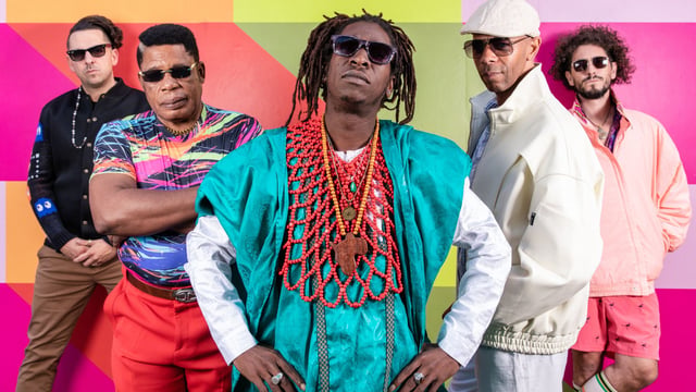 Afriquoi (Full Live Band)