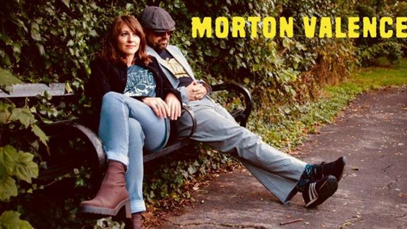 Morton Valence (Full Band Show Featuring Bj Cole) / Johny Brown (Band of Holy Joy)
