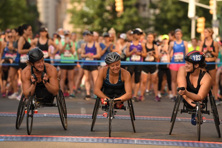 Tatyana McFadden, Susannah Scaroni, and Chelsea McClammer at the starting line of the 2018 New York Mini 10K