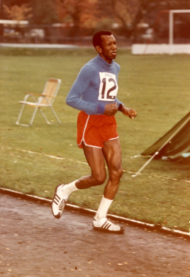 Ted Corbitt setting an American record for the 24-hour distance in 1973.