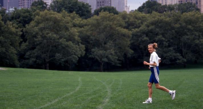 Grete Waitz running in Central Park