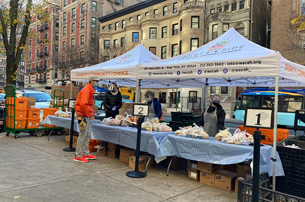 Steven Yee and West Side Campaign Against Hunger volunteers
