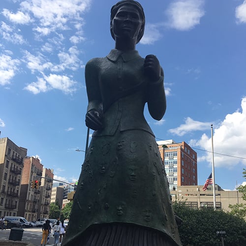 Hariett Tubman statue