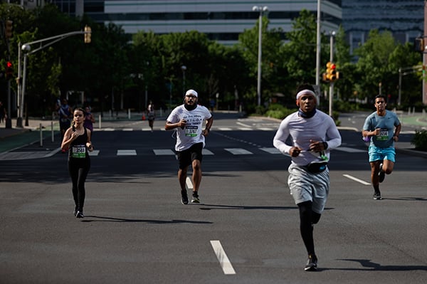 Newport Mile runners socially distanced