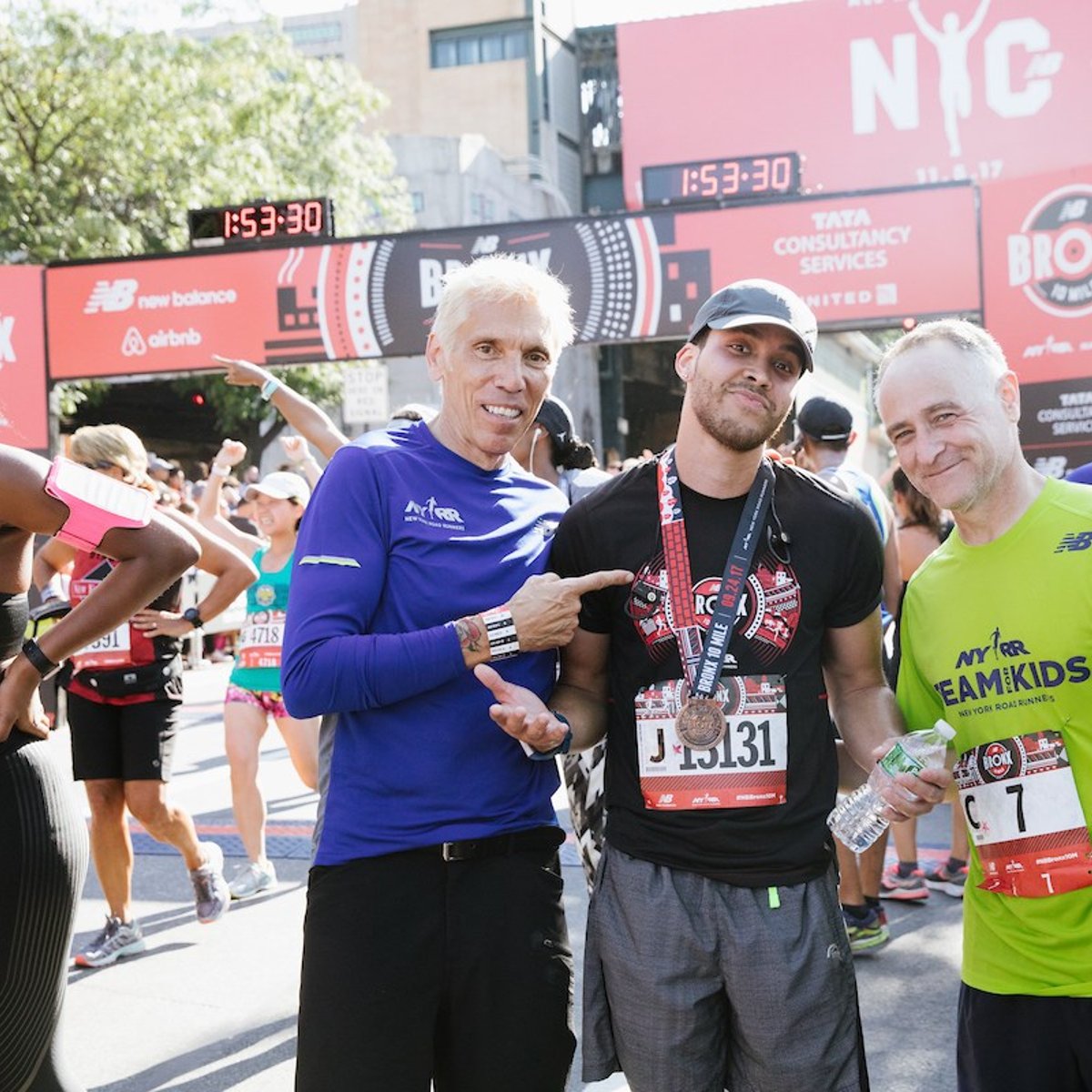 Racers posing at the start line of the Bronx 10K