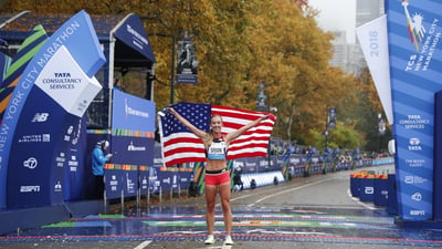 Shalane Flanagan winning the 2017 TCS New York City Marathon