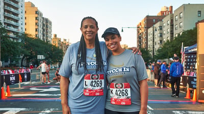 Amber and Margie Sabathia at the starting line