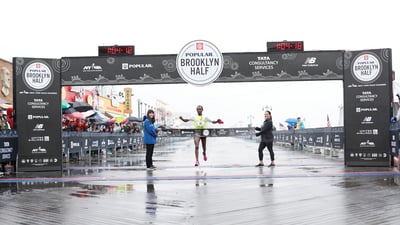 Fikadu Girma Teferi won the men's race at the 2018 Popular Brooklyn Half