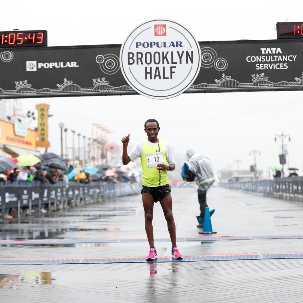 Fikadu Girma Teferi won the men's race at the 2018 Popular Brooklyn Half