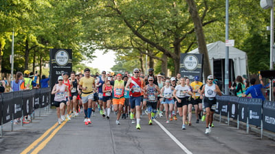 Runners at the start of the RBC Brooklyn Half