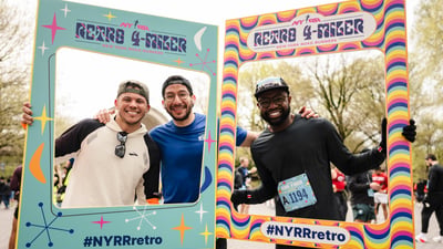Runners at the Retro 4-Miler