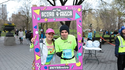 Runners at the Retro 4-Miler