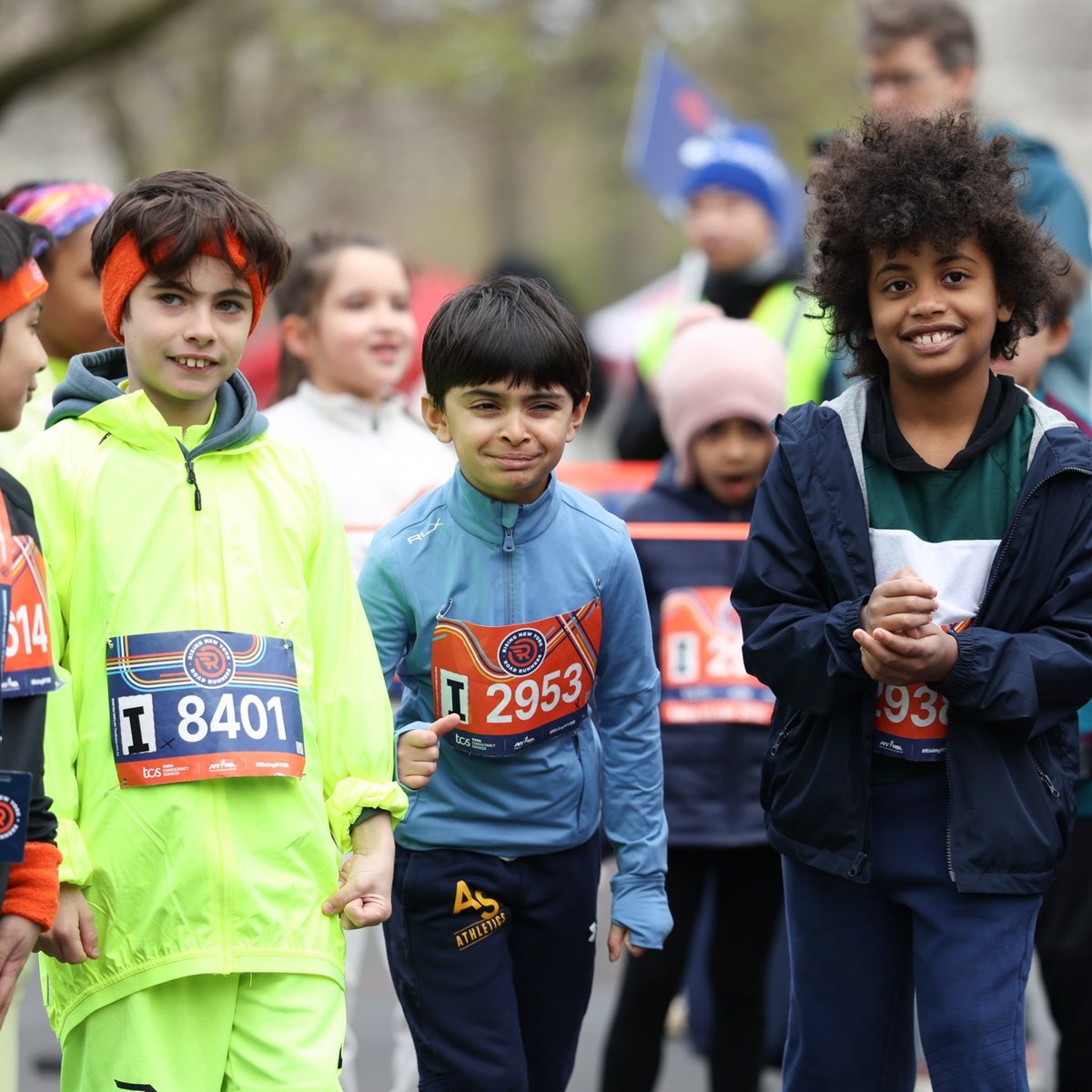 Runners at the Retro 4-Miler