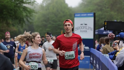 Runners at the Brooklyn R-U-N 5K in Prospect Park