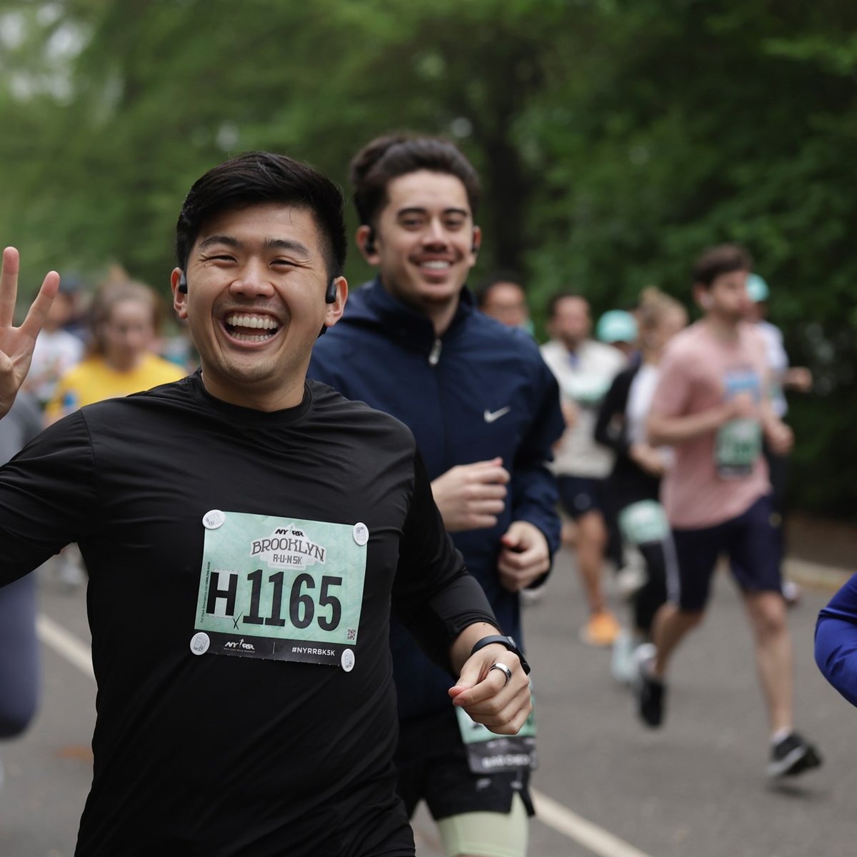 Runners at the Brooklyn R-U-N 5K in Prospect Park
