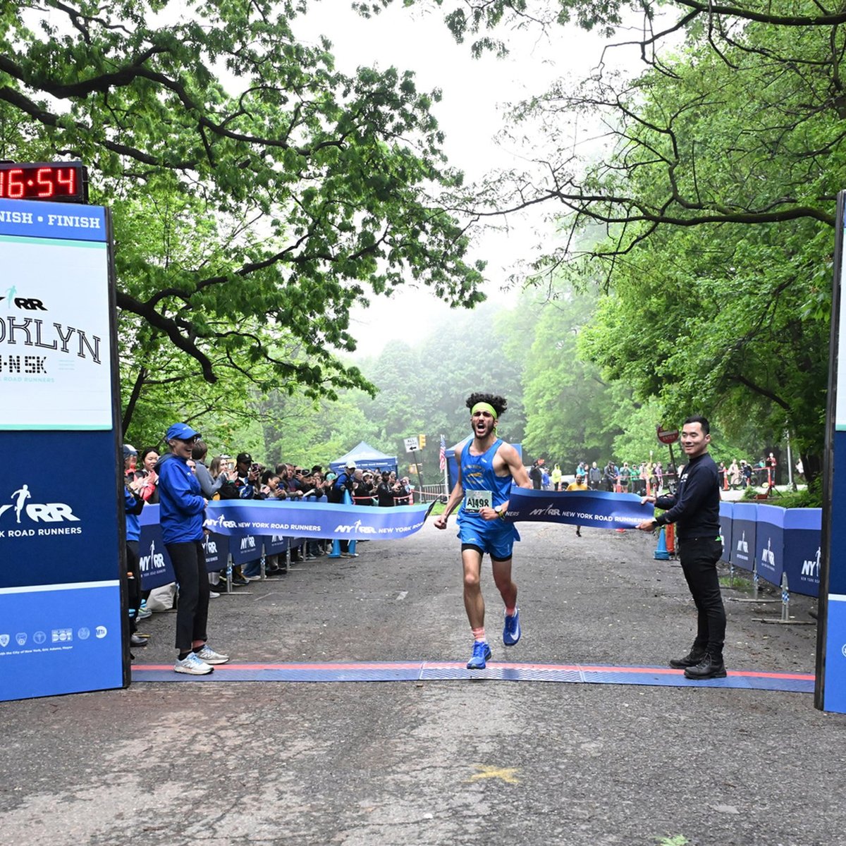 Runners at the Brooklyn R-U-N 5K in Prospect Park