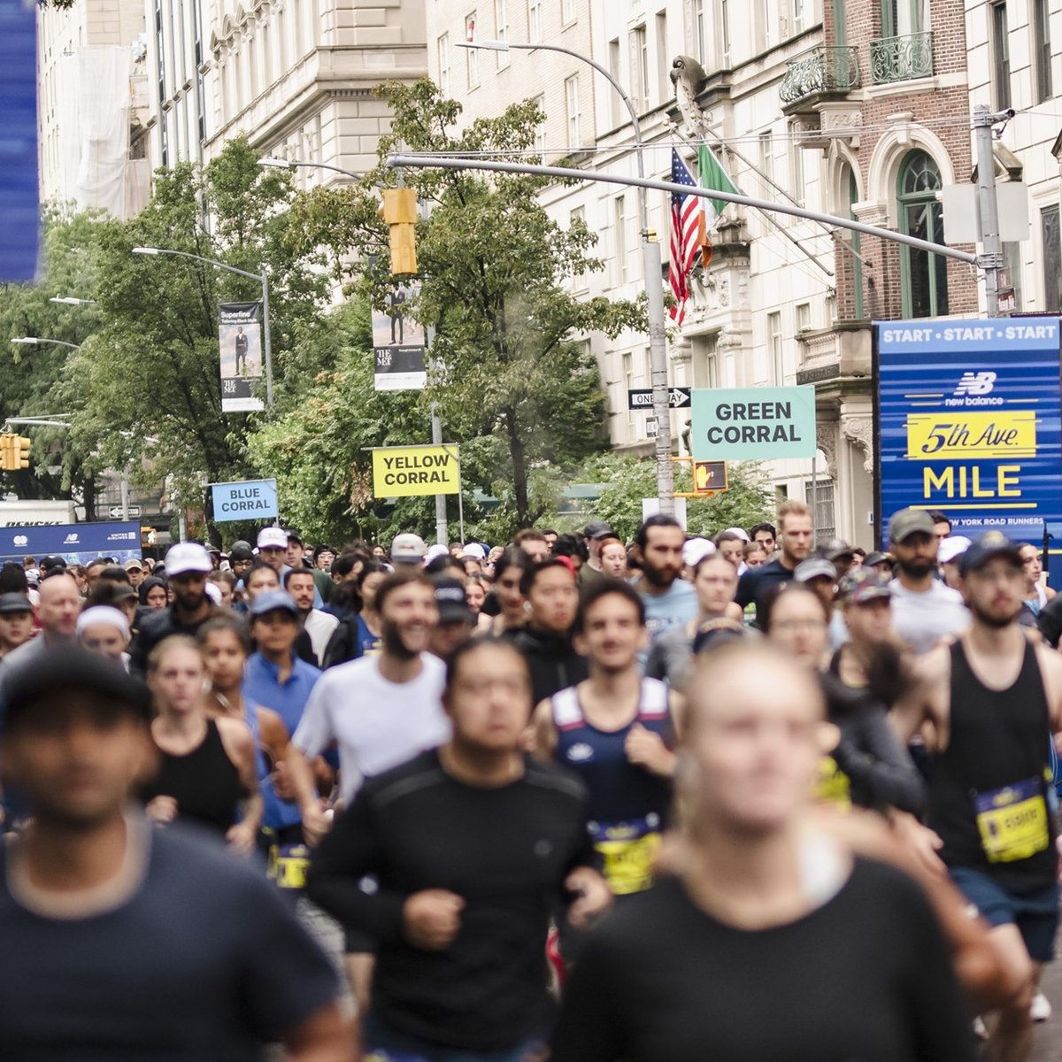 Runners at the 2025 5th Ave Mile
