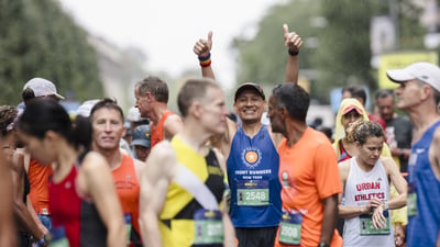 Runners at the 2025 5th Ave Mile