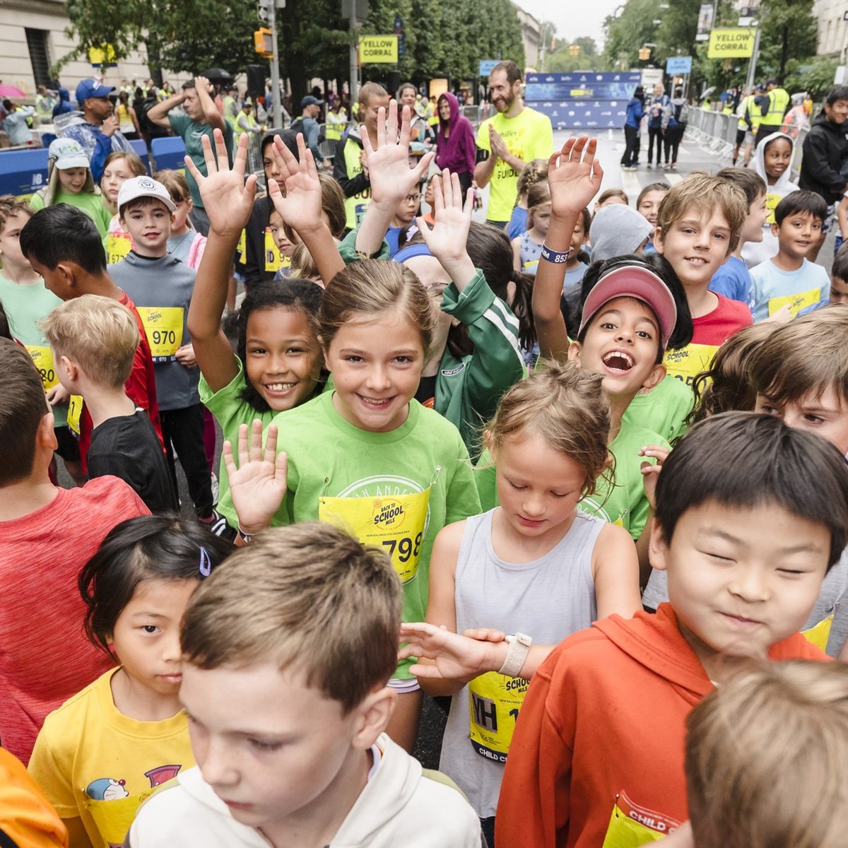 Runners at the 2025 5th Ave Mile