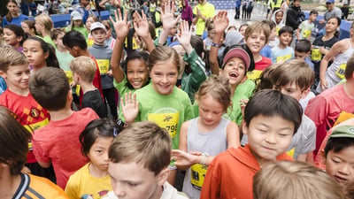 Runners at the 2025 5th Ave Mile