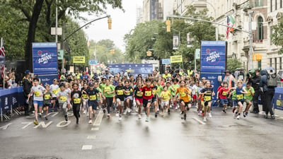 Runners at the 2025 5th Ave Mile