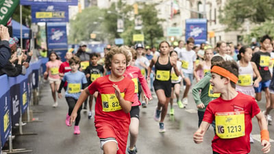 Runners at the 2025 5th Ave Mile