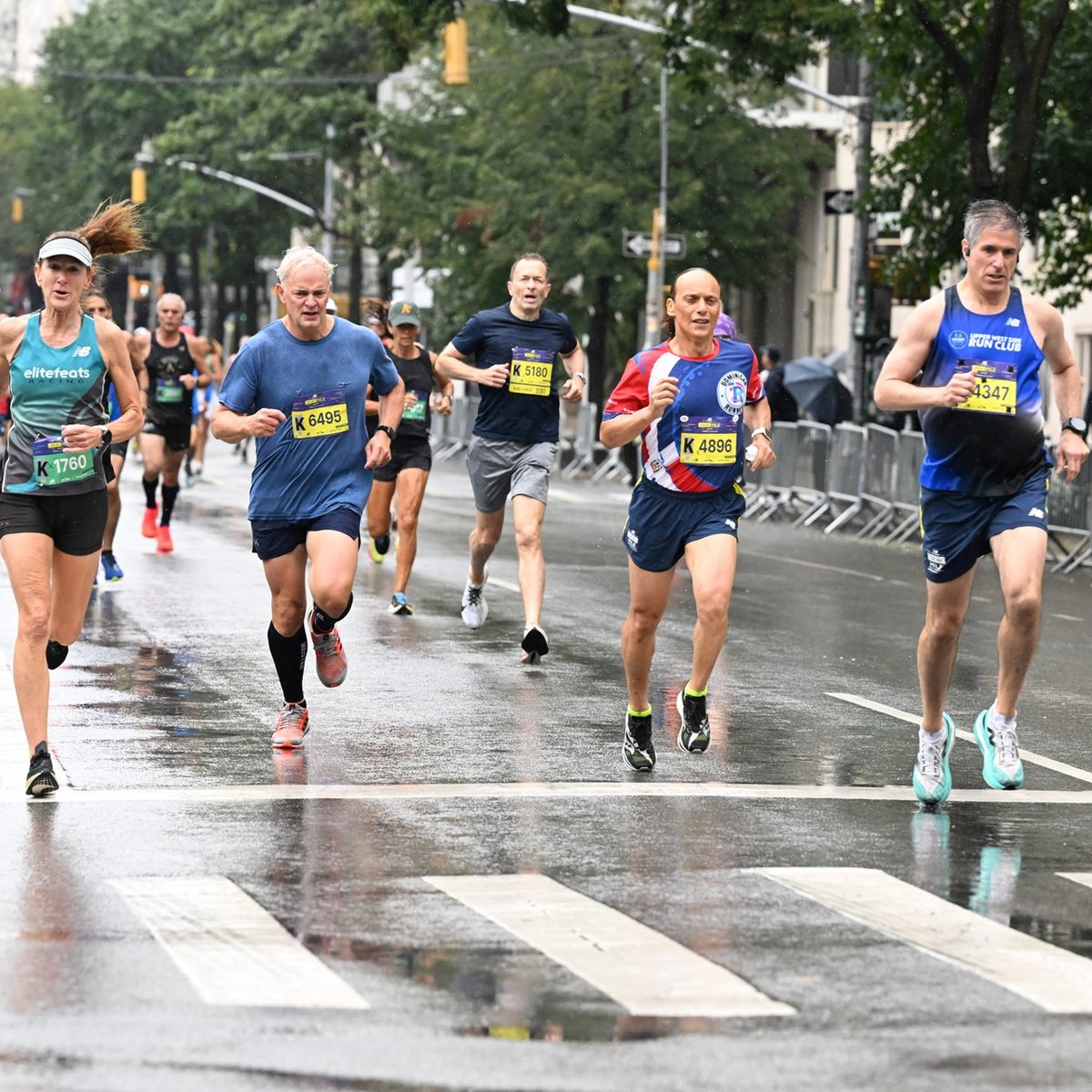 Runners at the 2025 5th Ave Mile