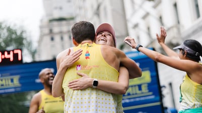 Runners at the 2025 5th Ave Mile