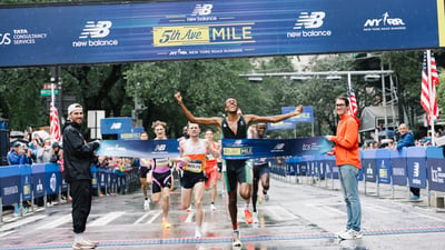 Runners at the 2025 5th Ave Mile